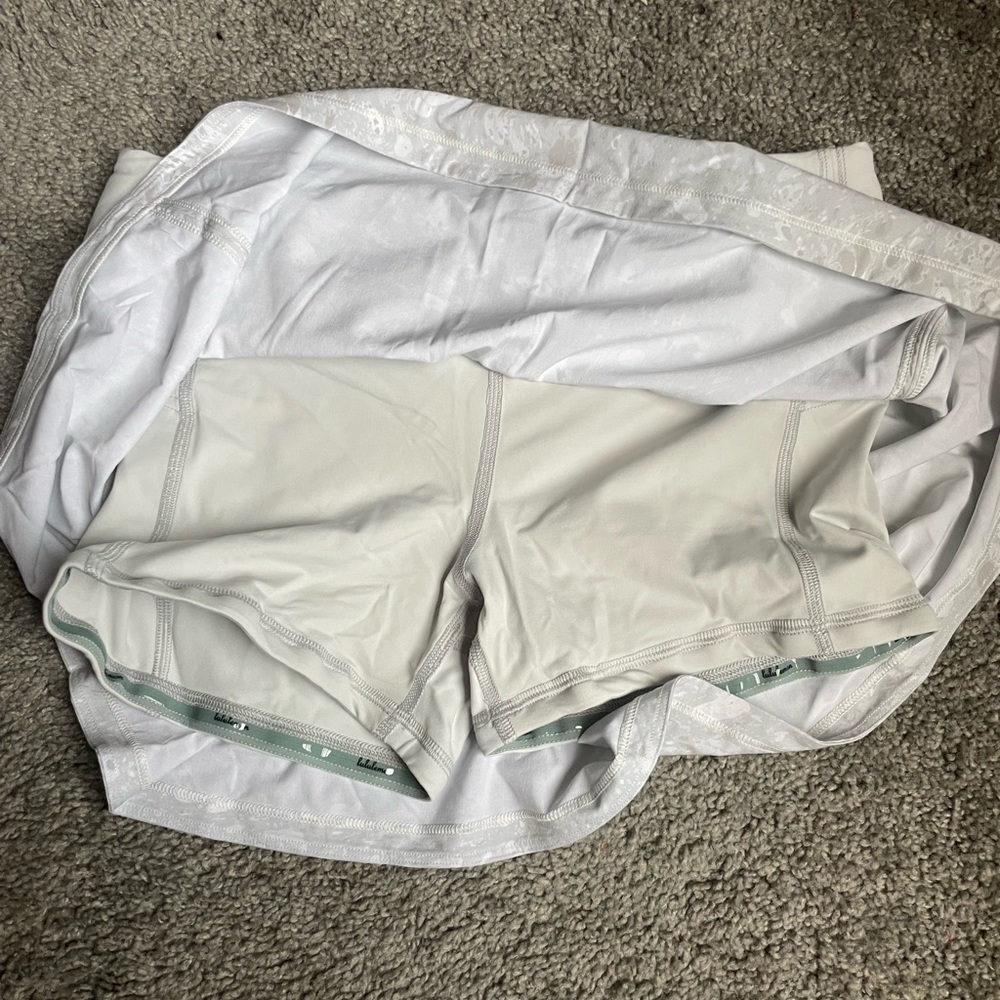 Lululemon skort brand new athletic wear - Picture 2 of 4
